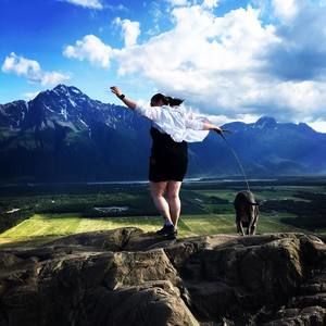 Meet your Posher, Connie